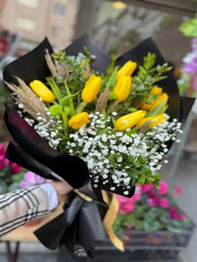 butik-sari-lale-buketi