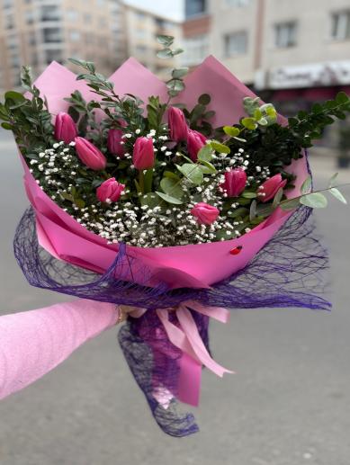 sevgiliye-pembe-lale-buketi