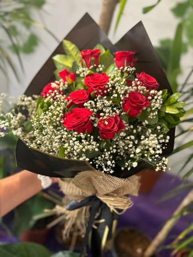 ozel-butik-11'li-gul-buketi